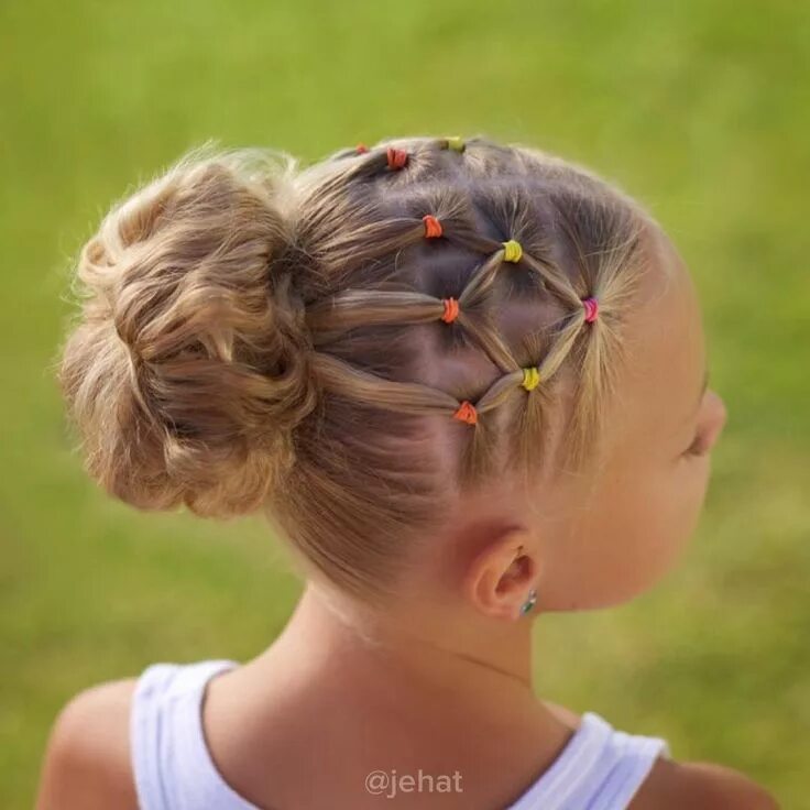 Прически на короткие волосы для маленьких jehat hair Girl hair dos, Second day hairstyles, Kids hairstyles