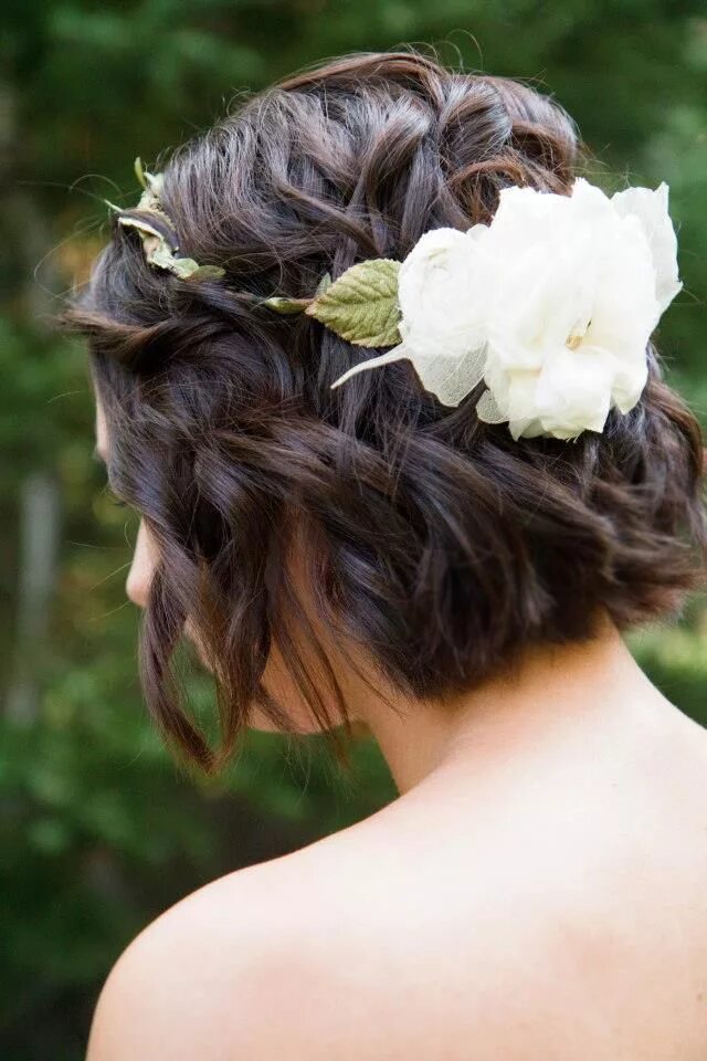 Прически на короткие волосы с цветами Paige Short wedding hair, Braids for short hair, Hair styles 2017