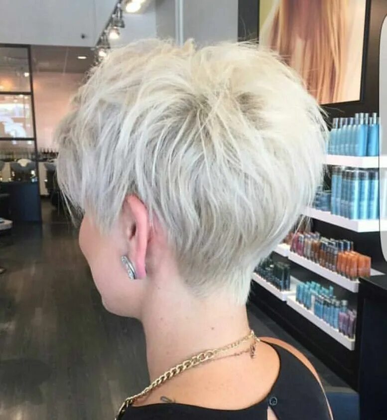 Прически на короткие волосы затылок After - DIY & Crafts Hair cuts 2017, Short hair cuts for women, Short pixie hair