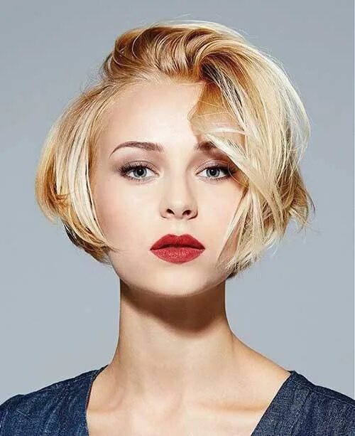 Прически на короткое каре без челки 20 Bob Haircuts You Just Want to Try Short bob hairstyles, Bob hairstyles, Strai