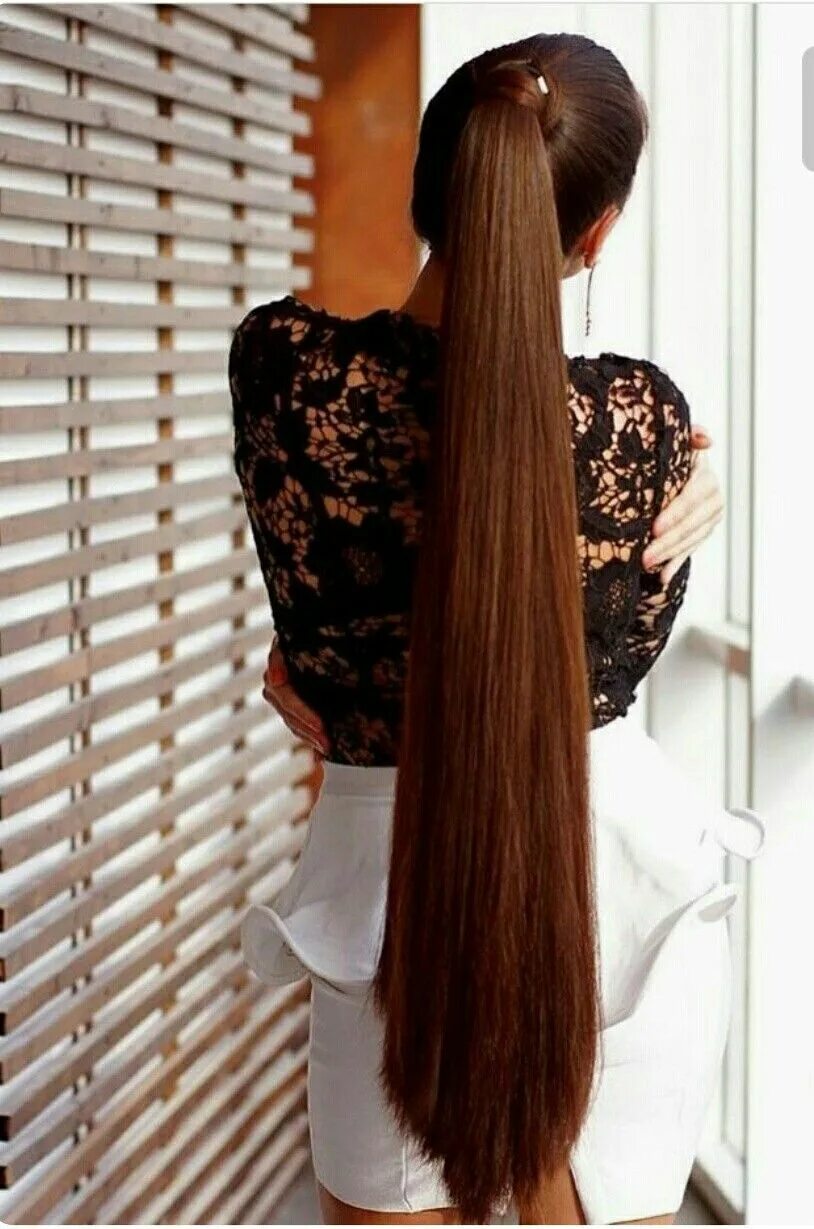 cheveux très long bouclée Long hair styles, Hair styles, Long curly hair