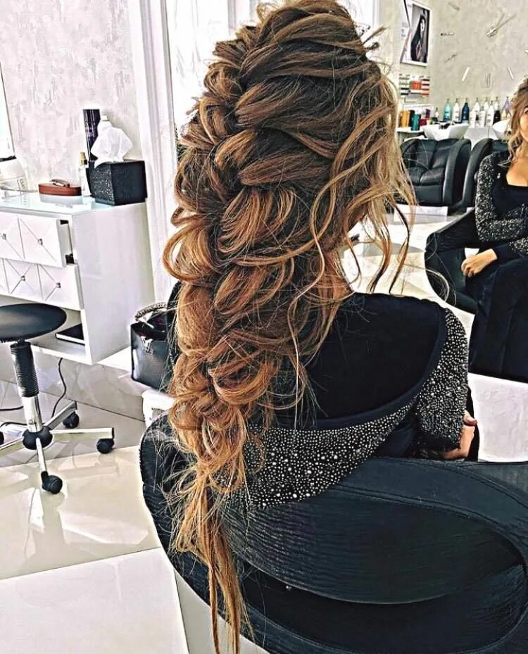 Прически на очень длинные волосы Get the We Heart It app! Long hair styles, Fringe hairstyles, Hair pictures