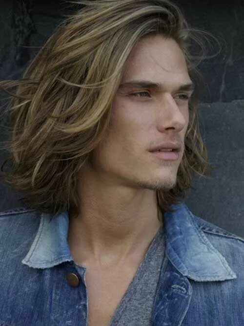 Прически на русые волосы средней длины мужские Guys Long Hairstyles-13 Guy haircuts long, Long hair cuts, Long blonde hair