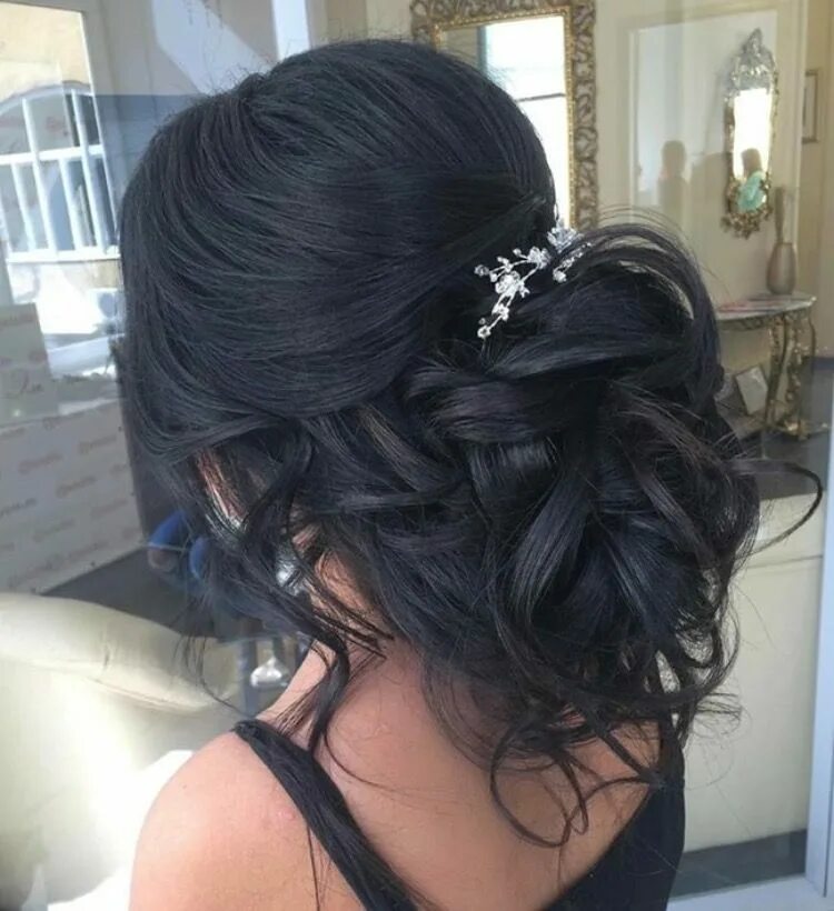 Прически на средние черные волосы Pin on Hair in 2024 Wedding hairstyles, Quince hairstyles, Quinceanera hairstyle