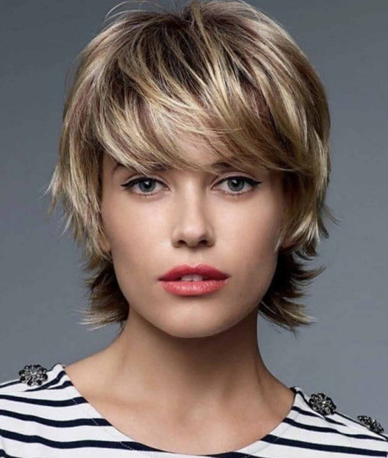 Прически на средние гаврош Pin on Hairstyles for Women Remy human hair wigs, Brown blonde hair, Short human