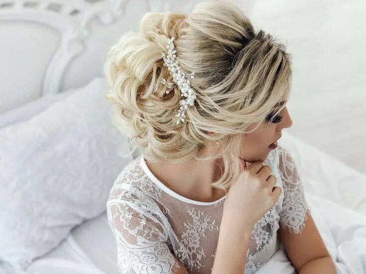 Sweet Bridal Hairstyle