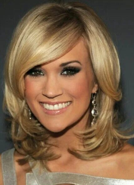 Прически на средние тонкие фото Carrie Underwood Medium hair styles, Ash hair color, Long hair styles