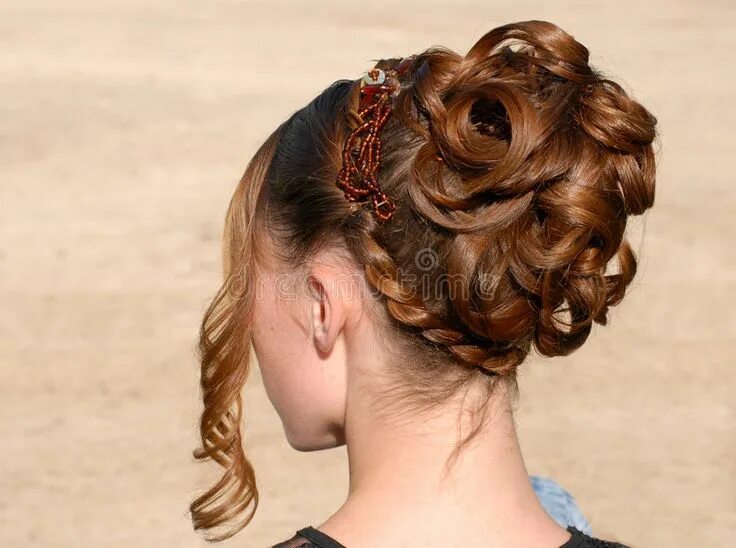 Прически на средние волосы для 4 Hairstyle stock image. Image of family, happy, curled - 3567973 Prom hairstyles 