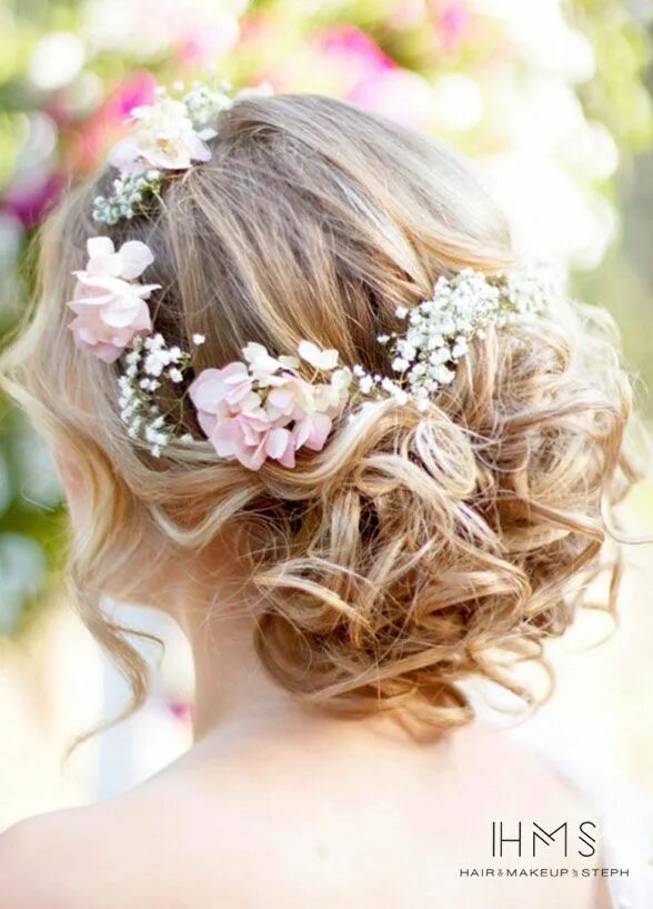 Прически на средние волосы с цветами Wedding Hairstyles, Wedding Hairstyles for Long Hair, Bridal Beauty, Bridal Hair