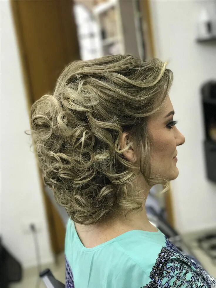 Прически на среднюю длину на юбилей Armandobap Shimizu Hair Mother of the bride hair, Mother of the groom hairstyles