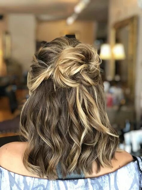 44 Gorgeous Half up half down hairstyles Maternity hair, Pregnancy hairstyles, D