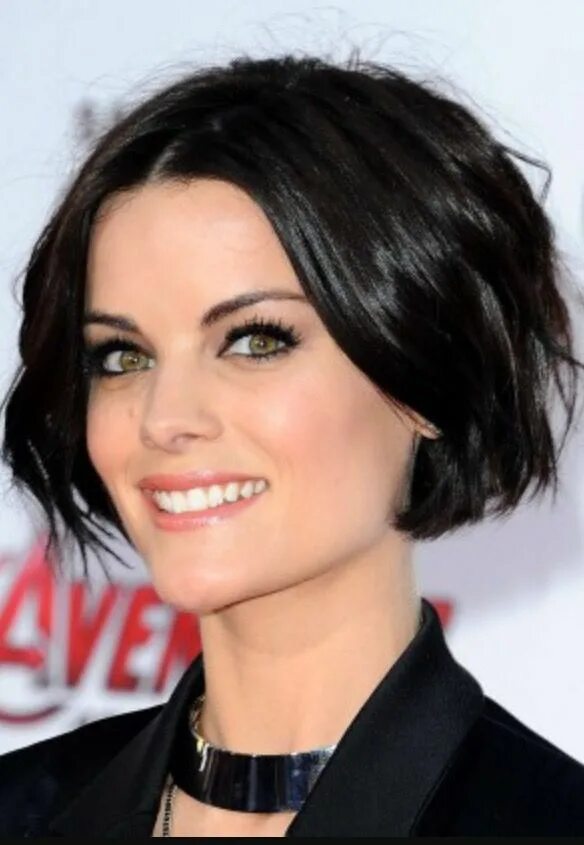 Прически на темные короткие Pin on hair Short hair styles, Jaimie alexander, Edgy short hair