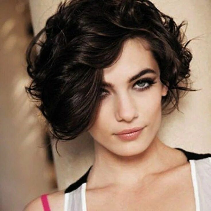 Прически на темные короткие волосы большие локоны 50 Cute Short Hairstyles for Women with Thick Hair - Fave HairStyles Short wavy 