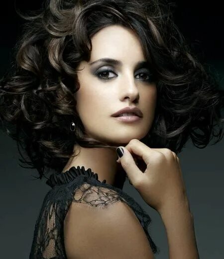 Прически на темные короткие волосы большие локоны Picture of Penélope Cruz Penelope cruz, Penelope cruz movies, Penelope