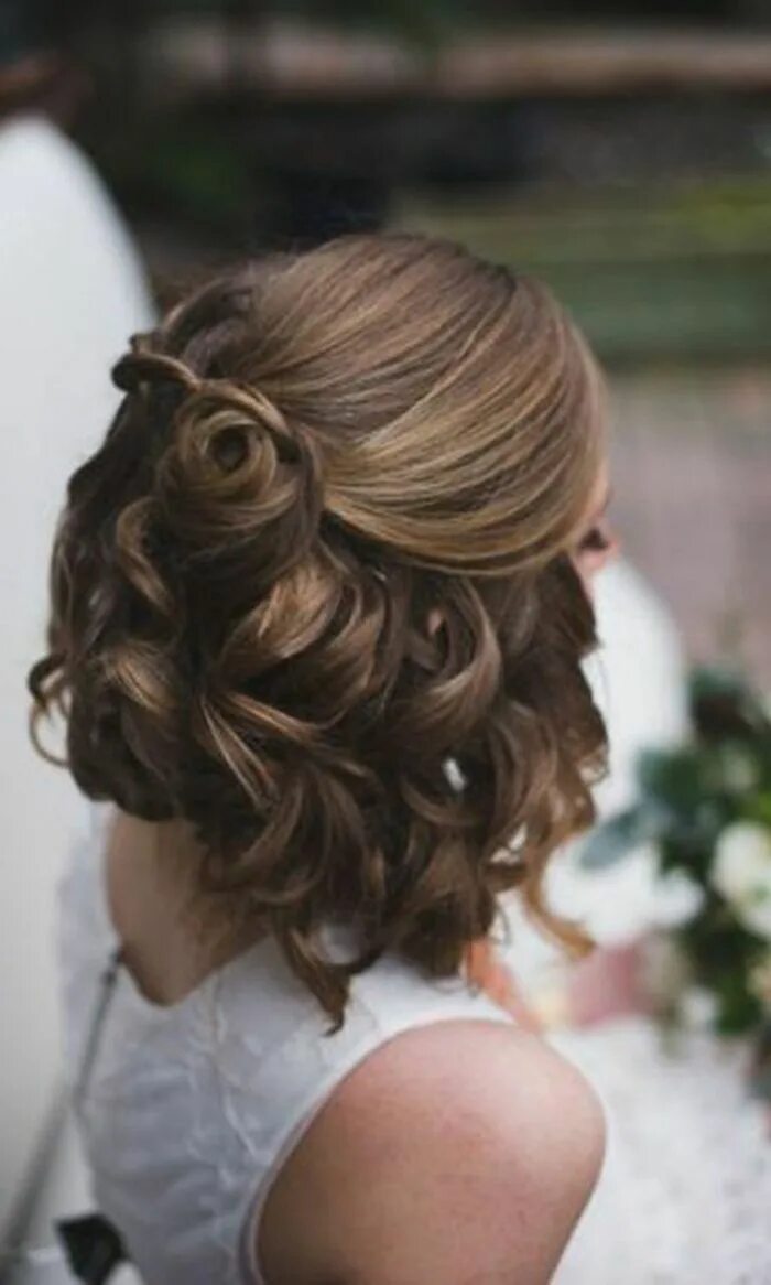 Прически на волосы чуть ниже 4 astuces pour la coiffure de mariée qu'il faut savoir Short wedding hair, Short