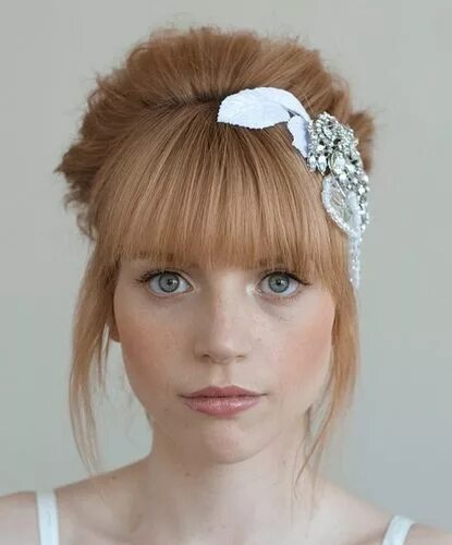 Прически на волосы с челкой фото myrakim2 Long hair with bangs, Wedding hairstyles for long hair, Bridal rhinesto