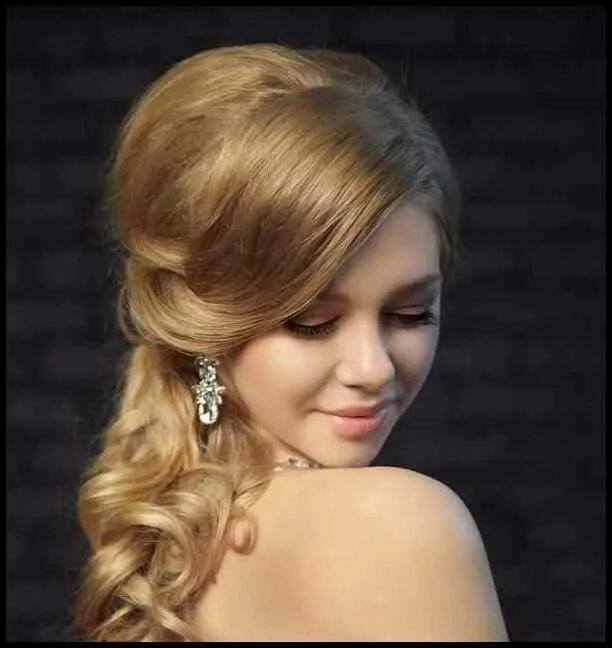 Прически на выпускной на волосы фото Trendy Frisuren für Abschlussball Foto 2019 - moderner Stil meine Frisuren Hair 