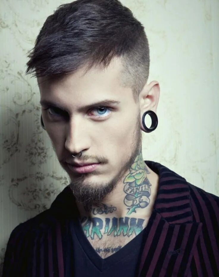 Прически нефоров мужские 2024 pablo holman Guys ear piercings, Mens hairstyles, Inked men