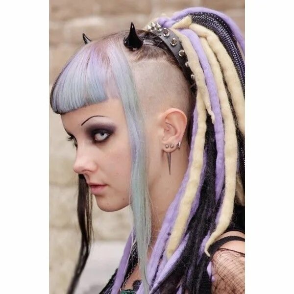 Прически нефоров женские cool dreads Goth hair, Punk hair, Hair styles