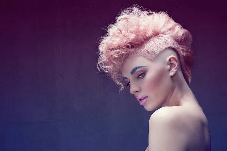 Прически окрашенные волосы NAHA - Theresa Santorini photographer, Beauty videos, Pink hair