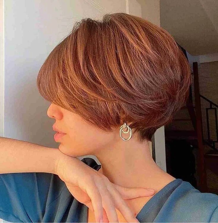 Прически осень 2024 на короткие 43 Best Blonde Bob Hairstyles & Blonde Lobs for 2024 Pixie bob haircut, Short ha