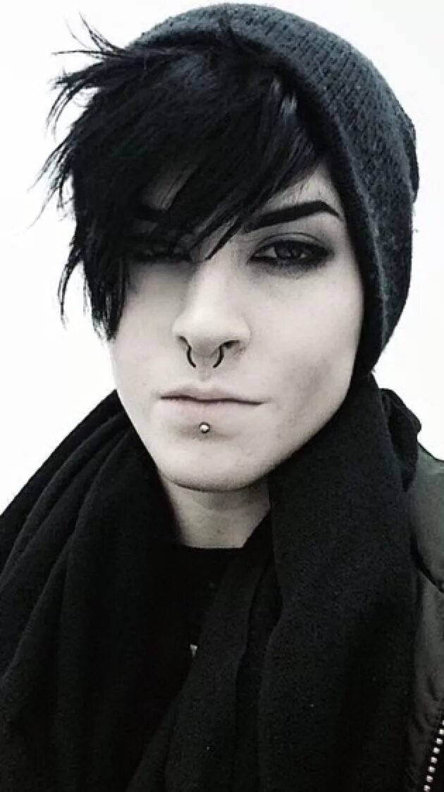 Прически парней 2024 нефор Goth guys, Cute emo guys, Cute emo boys