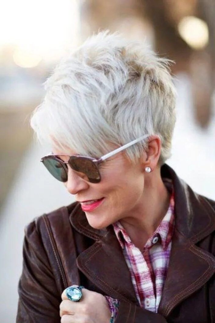 Прически пикси после 40 фото 44 Pretty Grey Hairstyle Ideas For Women Short grey hair, Short hair pixie cuts,