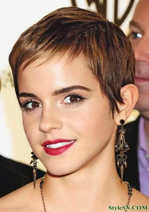 Прически под короткую стрижку Short Hairstyles Pixie Cut 2014 StyleSN Short hair styles pixie, Short pixie hai