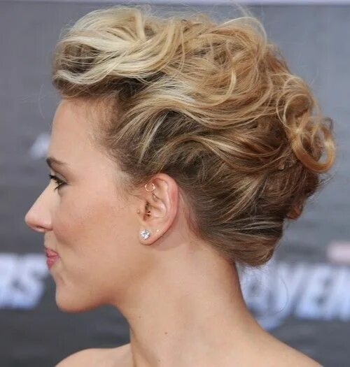 Прически поднятые каре Pin on wedding inspiration Short hair up, Wedding hairstyles for long hair, Shor