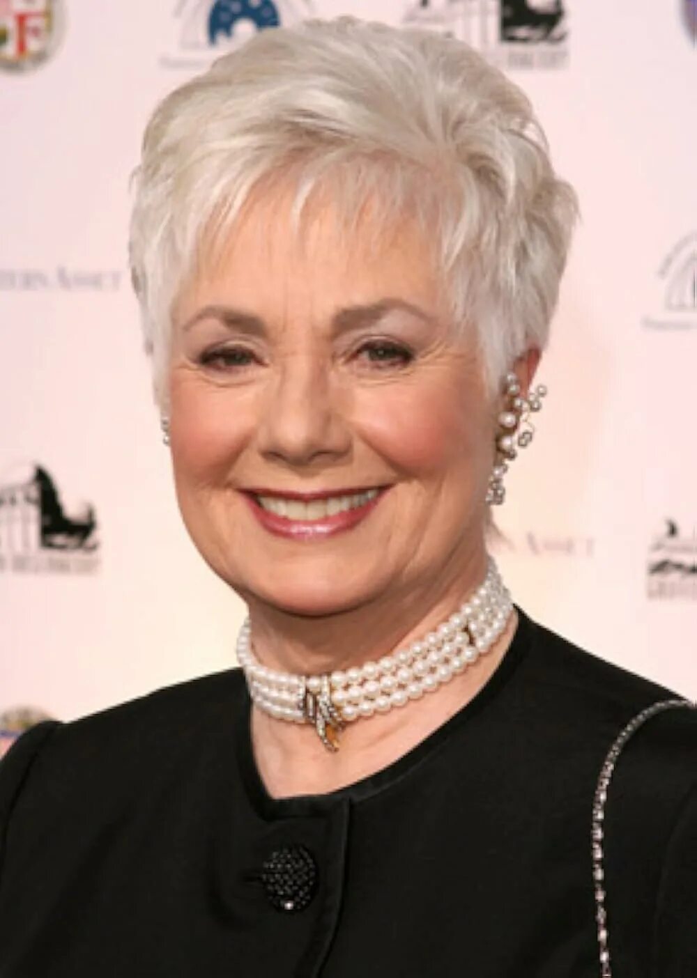 Прически после 60 Shirley Jones