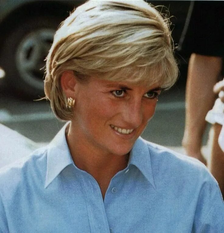 Прически принцессы дианы фото Princess Diana Haircut