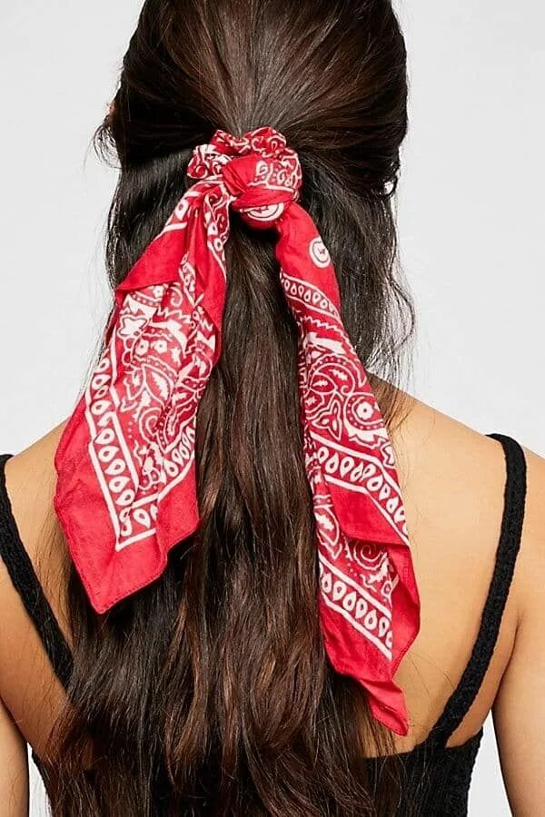 Прически с банданой на длинные волосы The Ultimate Guide To Accessorizing Scarf hairstyles, Hair jewelry, Headband hai