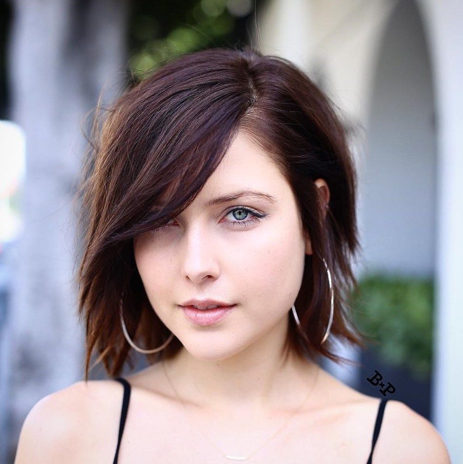 Прически с длинной челкой для девушек 50 Classy Short Bob Haircuts and Hairstyles with Bangs for 2024 Short bob haircu