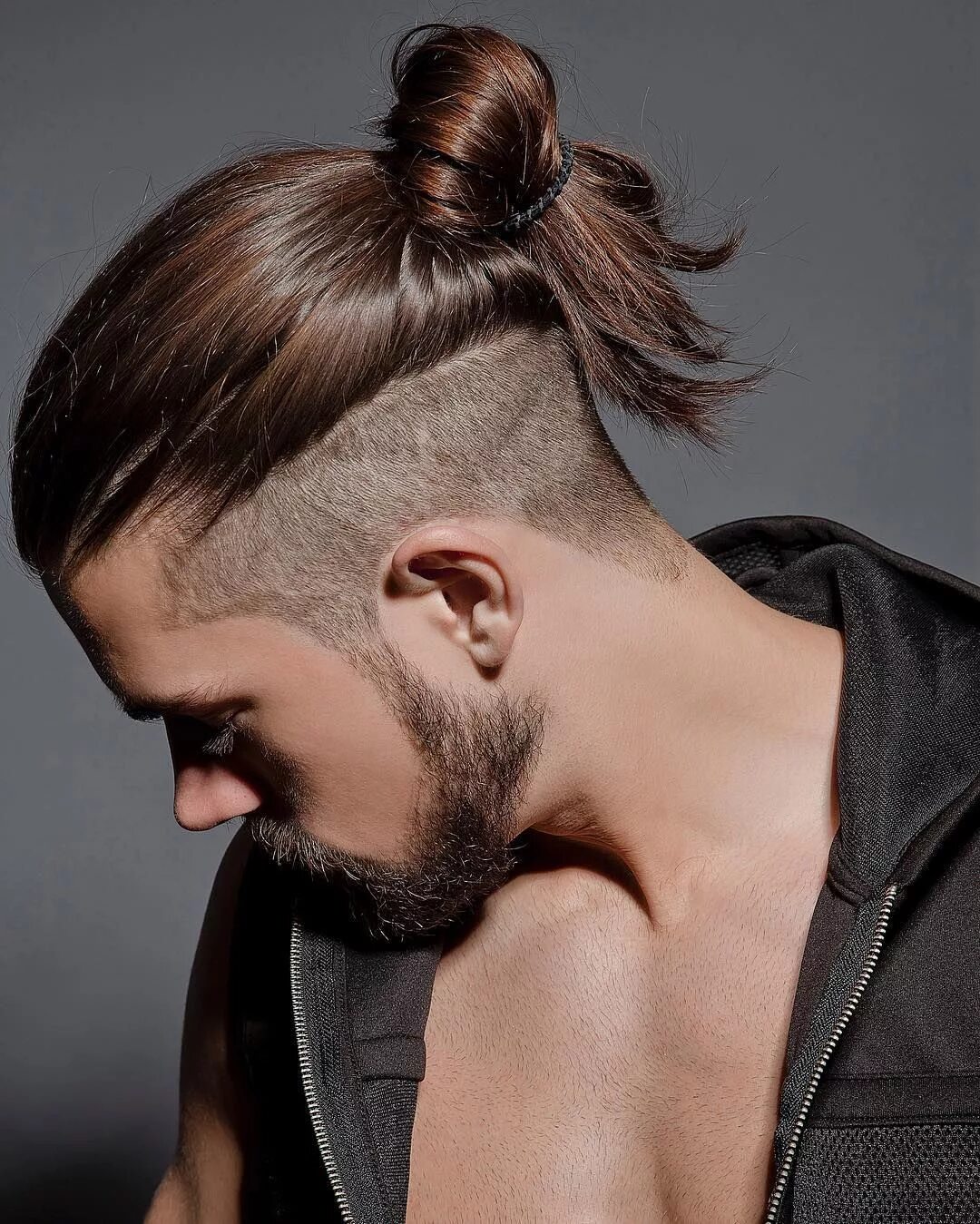 Beard With Bun Men (Trending Now) Man bun hairstyles, Long hair beard, Mens hair