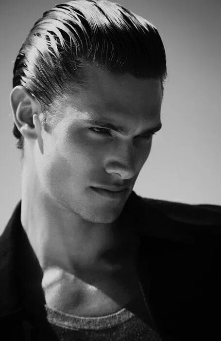 Прически с гелем для волос 18 Coolest 80s Hairstyles for Men Slicked hair men, 80s hairstyles men, Wet look