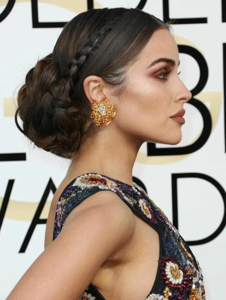 Прически с гладкими волосами Pin by Patricia Villarreal on olivia culpo Glamorous hair, Olivia culpo hair, Ha