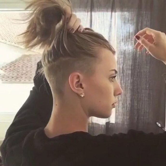 Прически с короткими висками и затылком 41 new best short hairstyles 2019 4 - JANDAJOSS.ME Short hair undercut, Undercut