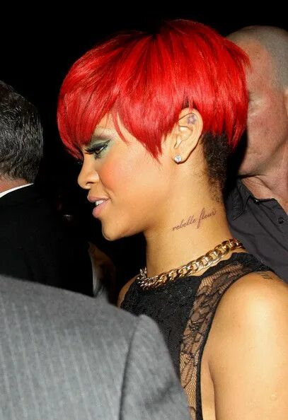 Прически с красными волосами короткие Neon Now! How RiRi Rocks This Beauty Trend - Trend Hungry Short red hair, Rihann