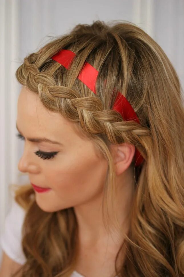 Прически с лентами в волосах 12 Ways to Rock Ribbon in Your Hair Ribbon hairstyle, Braided headband hairstyle