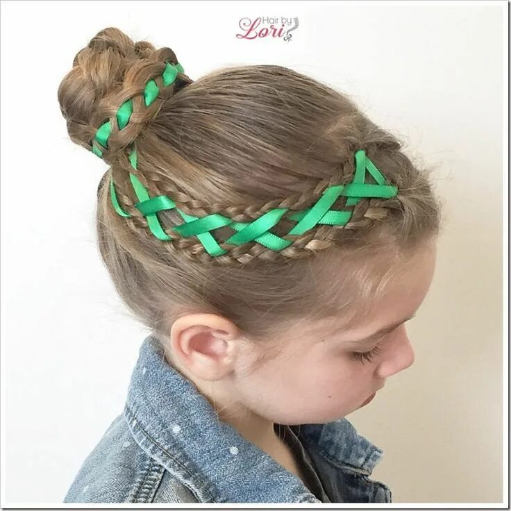 Прически с лентами в волосах для девочек 20 Easy Christmas Hairstyles for Little Girls - Hairstyles For You Kids hairstyl