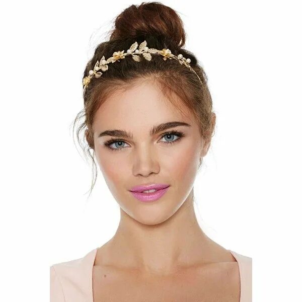 Прически с ободком для женщин Aphrodite Headband found on Polyvore Idées de coiffures, Coiffure avec headband,