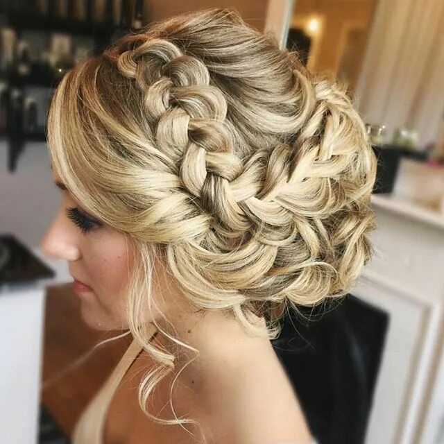 Прически с плетением Stunning Braided UPDO created by @hairbybritny @hairbybritny ✨ #romantichairstyl