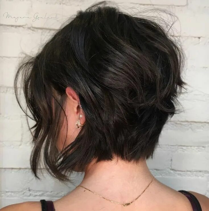 Прически с поднятым затылком на средние 60 Short Bob Haircuts and Hairstyles for Women to Try in 2023 Стрижка, Короткие 