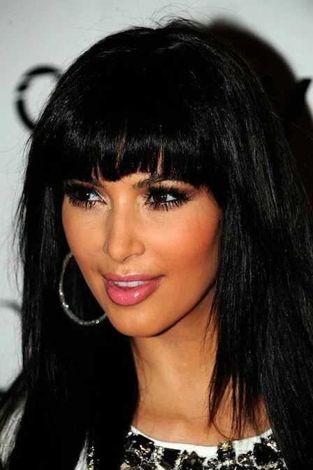 Прически с прямые волосы с челкой Kim Kardashian Has Bangs, You Guys! Let's Discuss. Cheap human hair wigs, Celebr