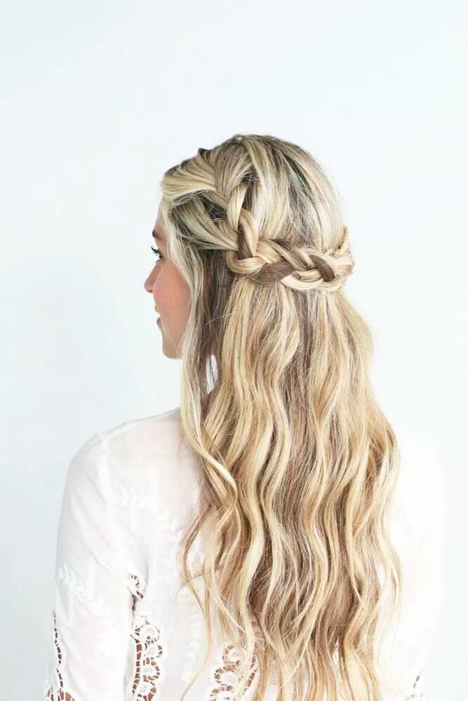 Прически с распущенными волосами 50+ Styling Options For A Crown Braid Prom hairstyles for long hair, Braided cro