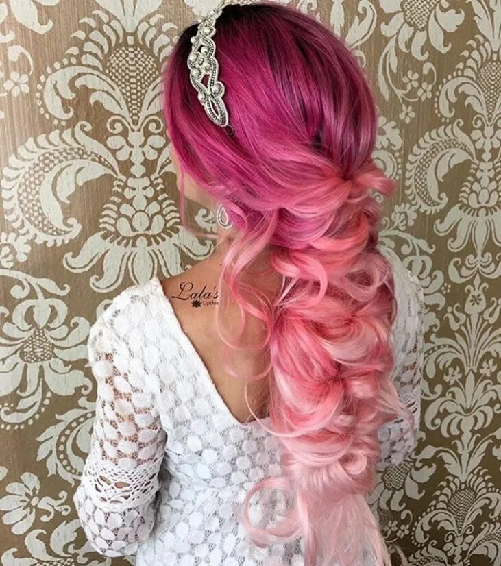 Прически с розовыми волосами Magenta To Pastel Pink Ombre #haircolor Magenta hair colors, Magenta hair, Ombre