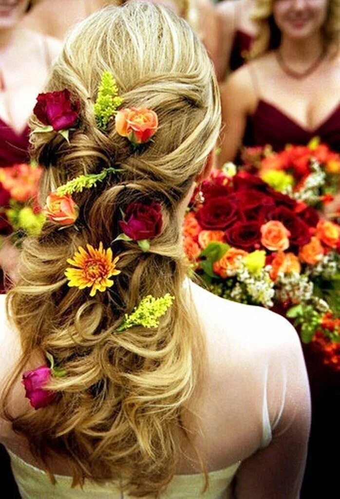 Прически с цветами фото Wedding Hairstyles ♥ ❶ Wedding hair down, Flowers in hair, Long hair styles