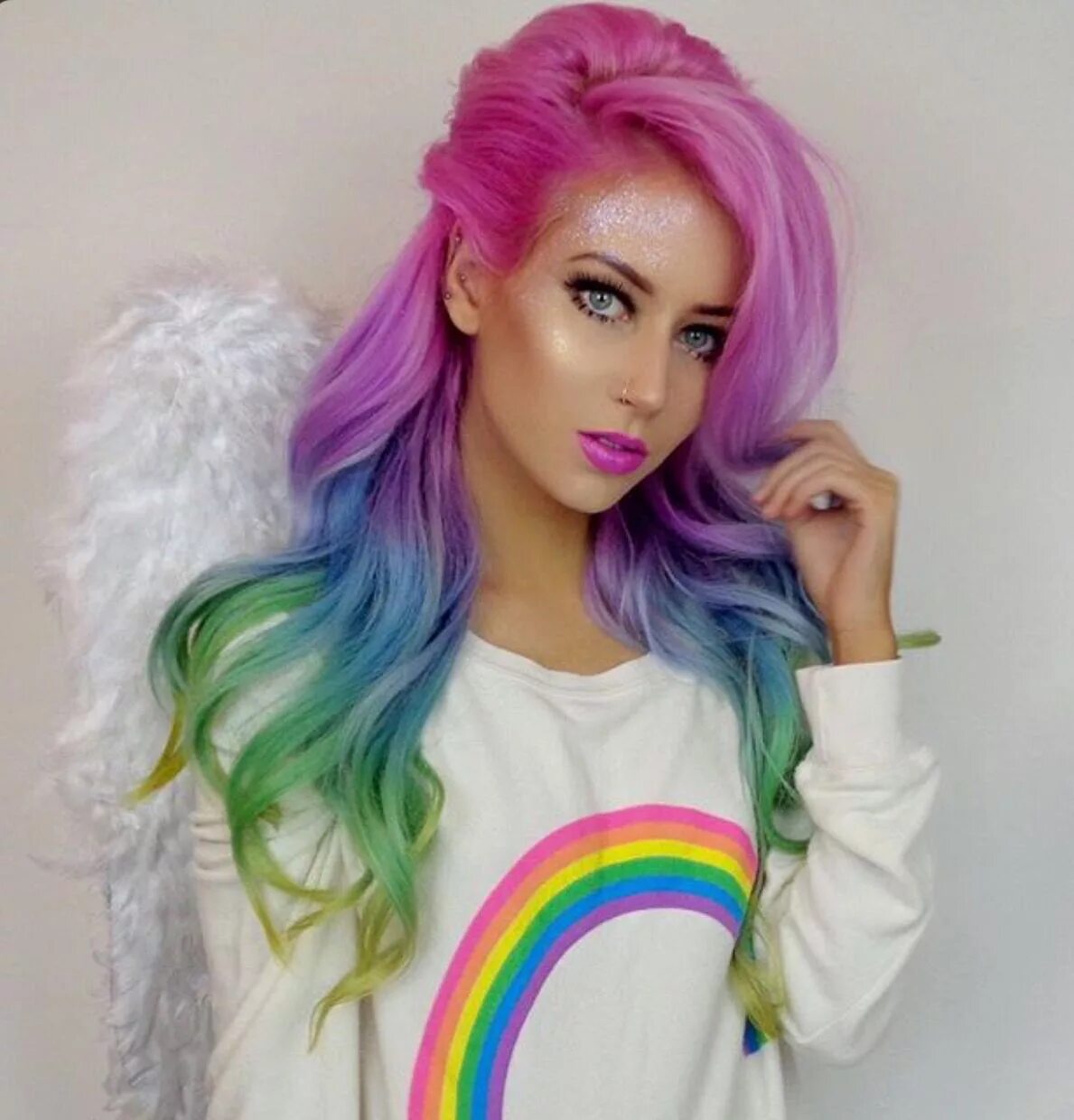 Прически с цветными волосами Pin by Jackie madison on HAIR! Bright hair, Love hair, Dyed hair