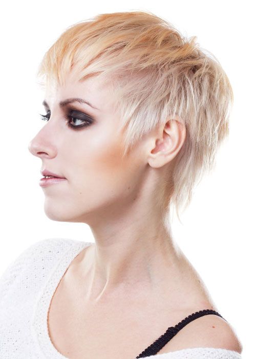 Прически спереди короткие 59 Short Blonde Hair Ideas We Can't Stop Staring At Short blonde hair, Platinum 