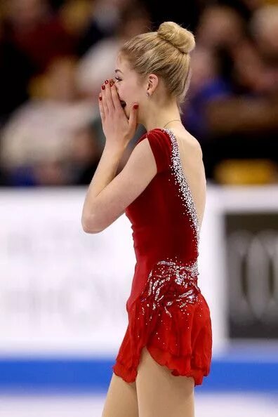 Прически спортивные женские фигурное катание как сделать Gracie Gold Photostream Figure skating dresses, Figure skating hair, Skating dre